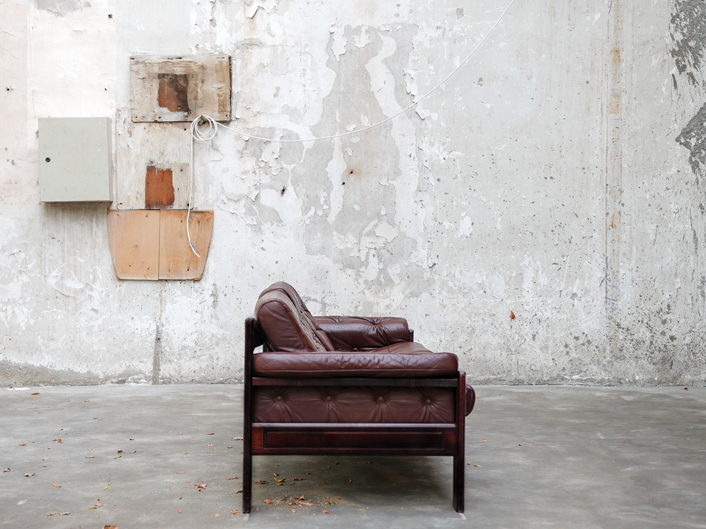 BONANZA TWO-SEATER SOFA