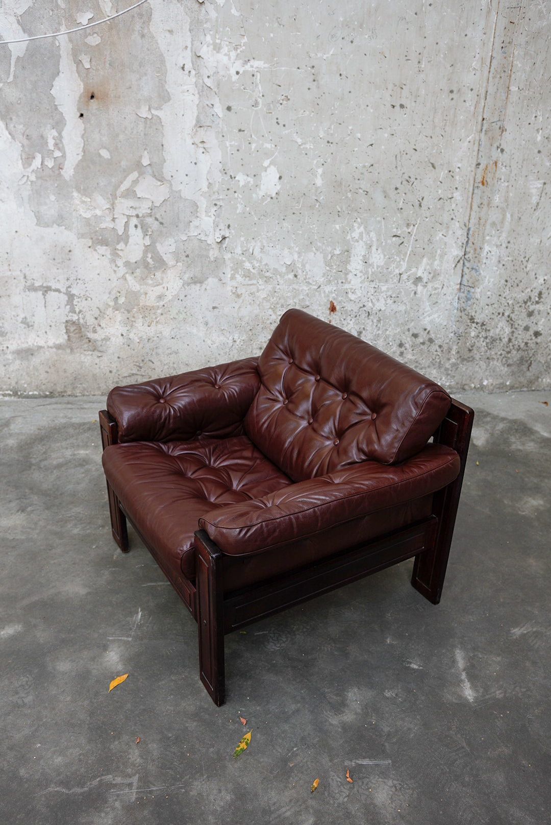 BONANZA LOUNGE CHAIR
