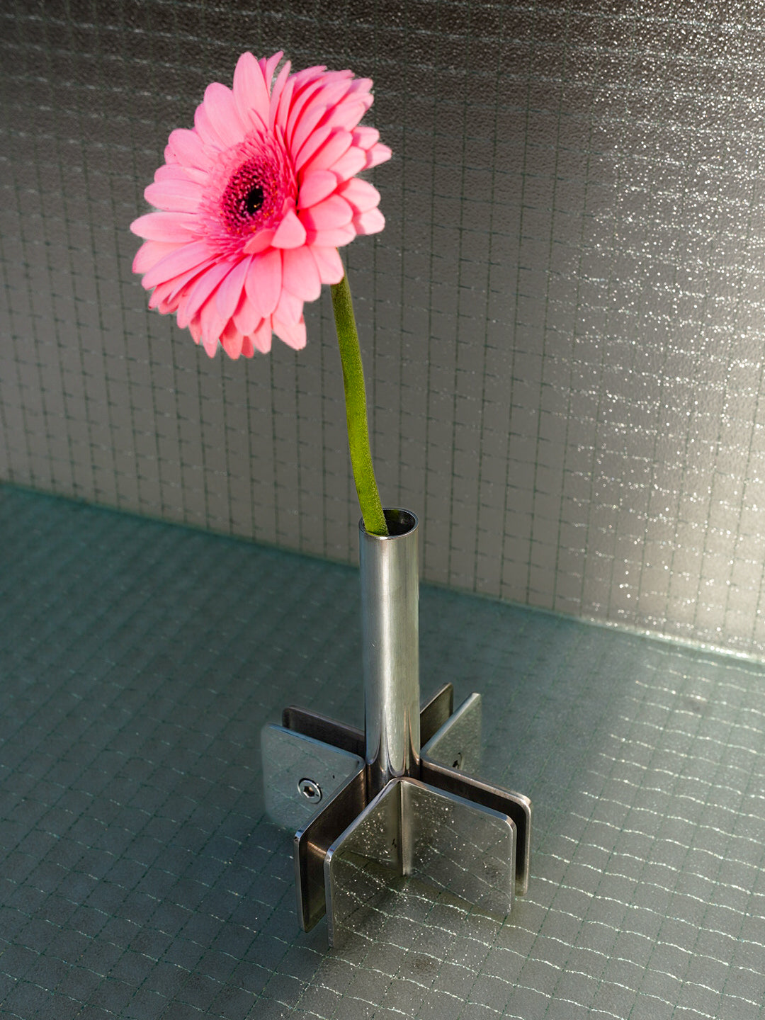 XO VASE ''STEEL EDITION''
