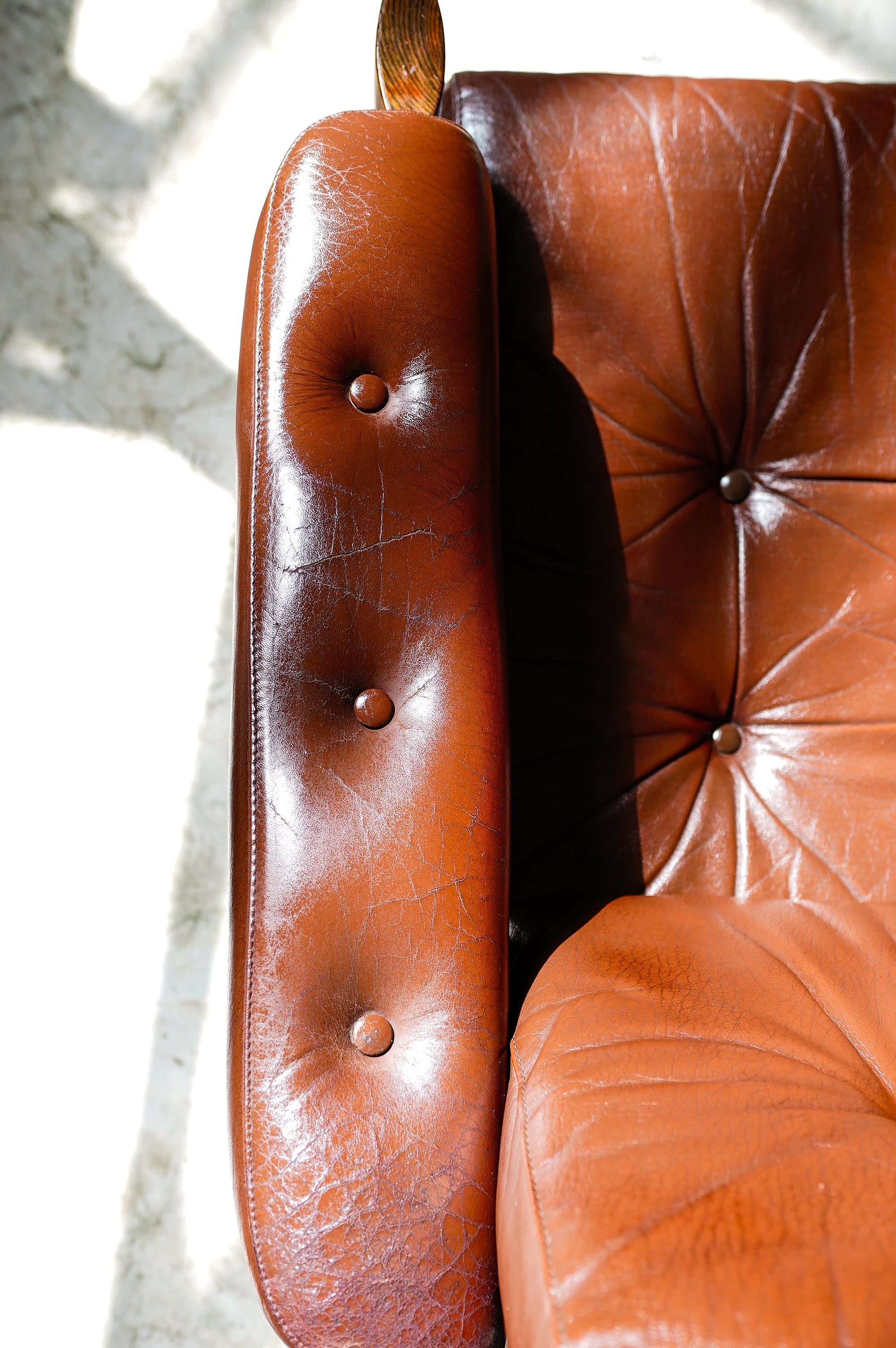 1970s LEATHER TWO-SEATER SOFA