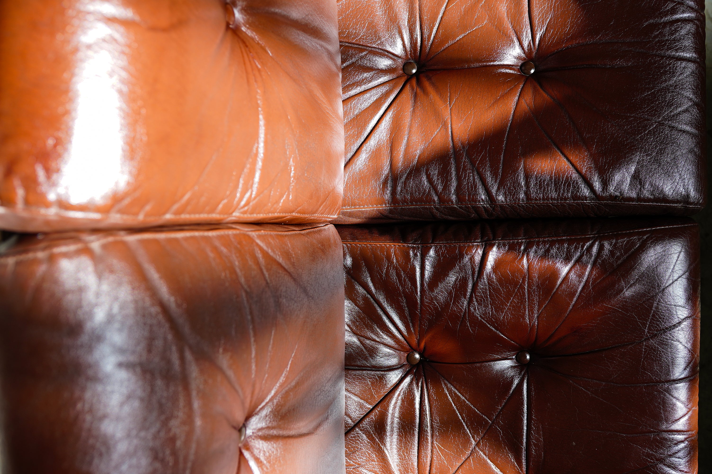 1970s LEATHER TWO-SEATER SOFA